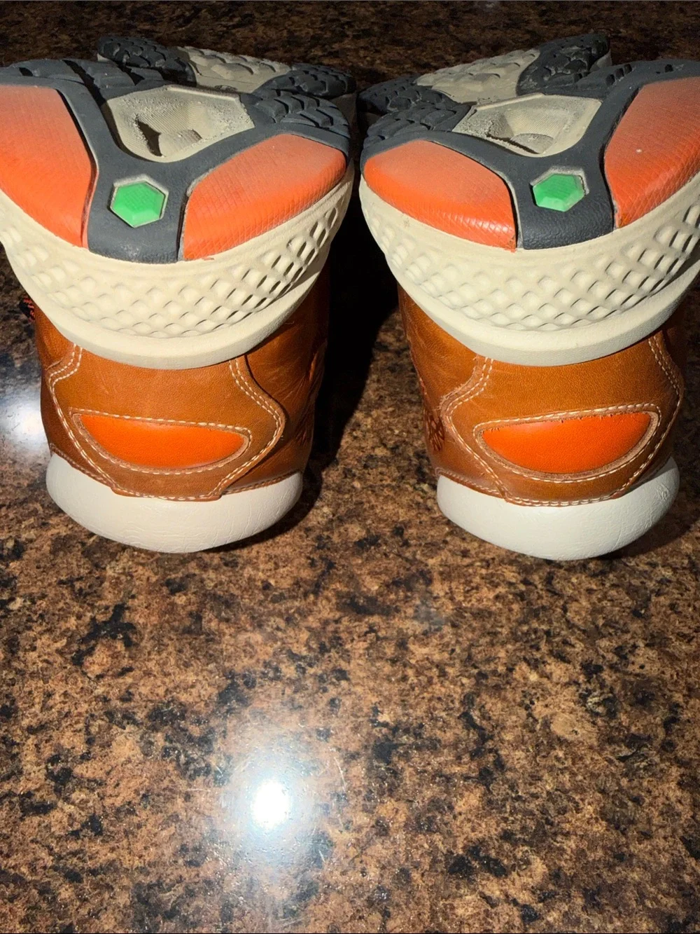 Timberland Men's Cognac Leather Waterproof Boots with Orange Tongue Size 10 -GUC